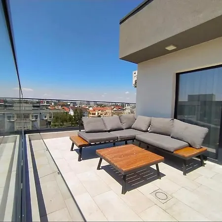Penthouse Eva Năvodari